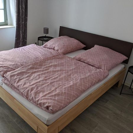 Gut Schlafen In Der Innenstadt Von Zittau - Ferienwohnungen Io19 Eksteriør bilde